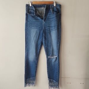 Blank NYC Distressed Blue Ankle Jeans. New Without Tag